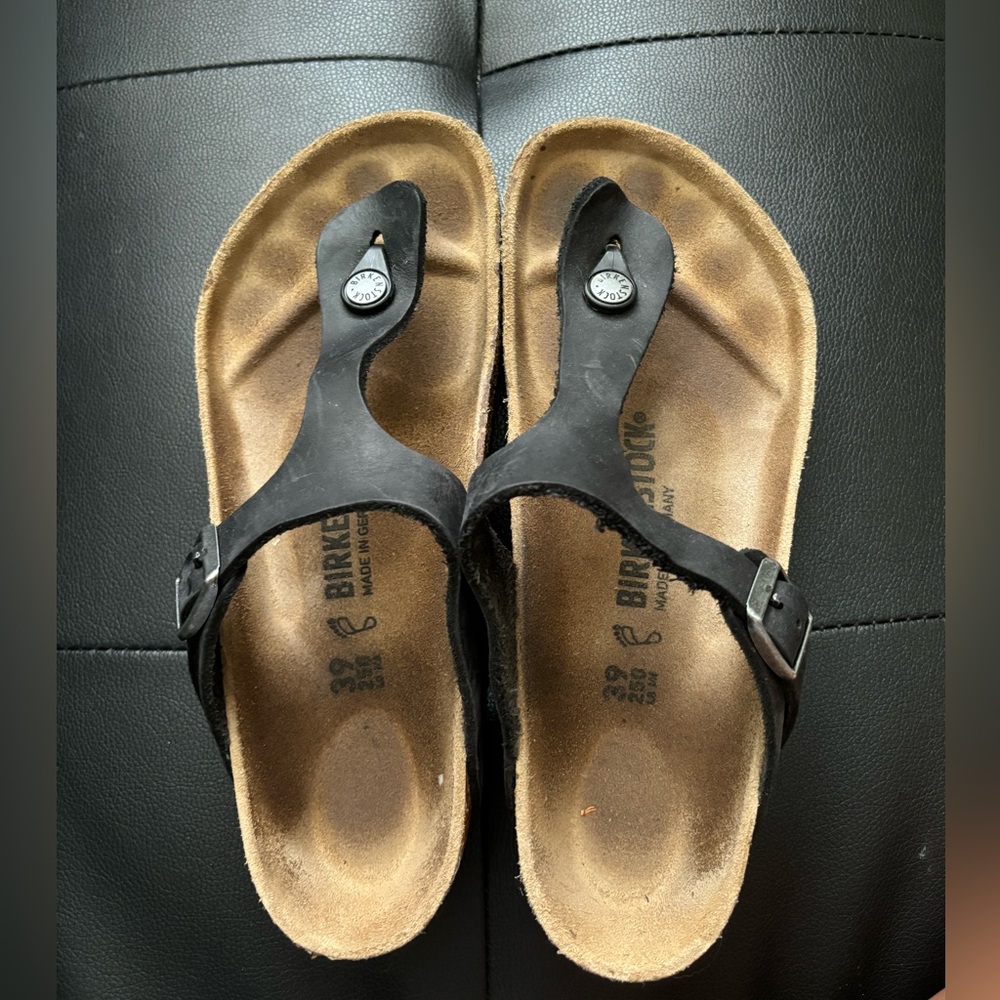 women’s birkenstock gizeh sandals